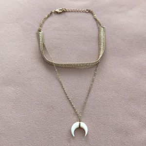 NWOT choker moon pendant layered necklace